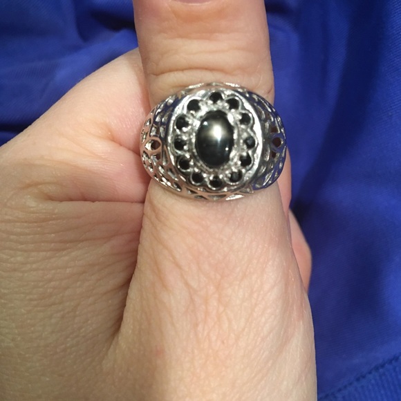 Black Star Sapphire Filagree Sterling Silver Ring - Picture 2 of 15